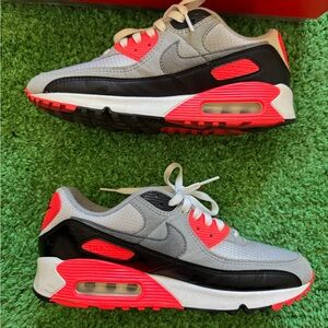 Nike Air Max Sneakers Gray and Red